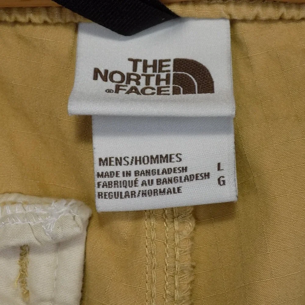 The North Face Mens Khaki Ripstop Cargo Hiking Shorts Built-In Belt Size L
